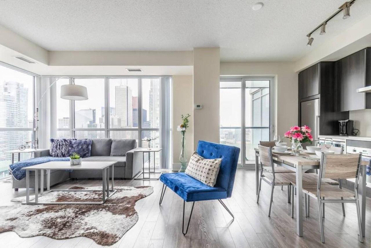 Stunning Views Of Downtown - Luxury High Rise With King Bed! Villa Toronto Exterior photo