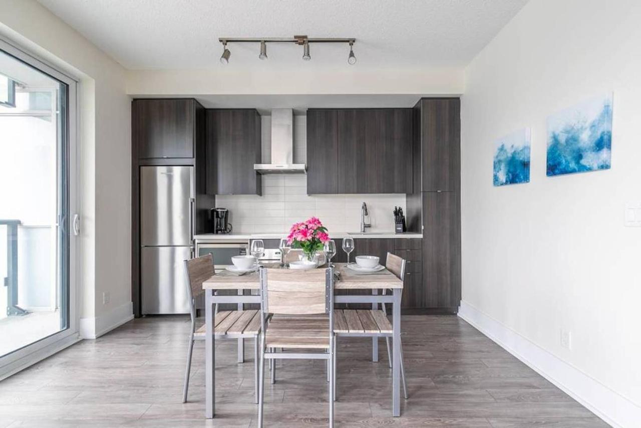Stunning Views Of Downtown - Luxury High Rise With King Bed! Villa Toronto Exterior photo